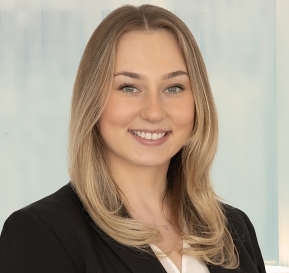 Annette Lyubchenko Headshot